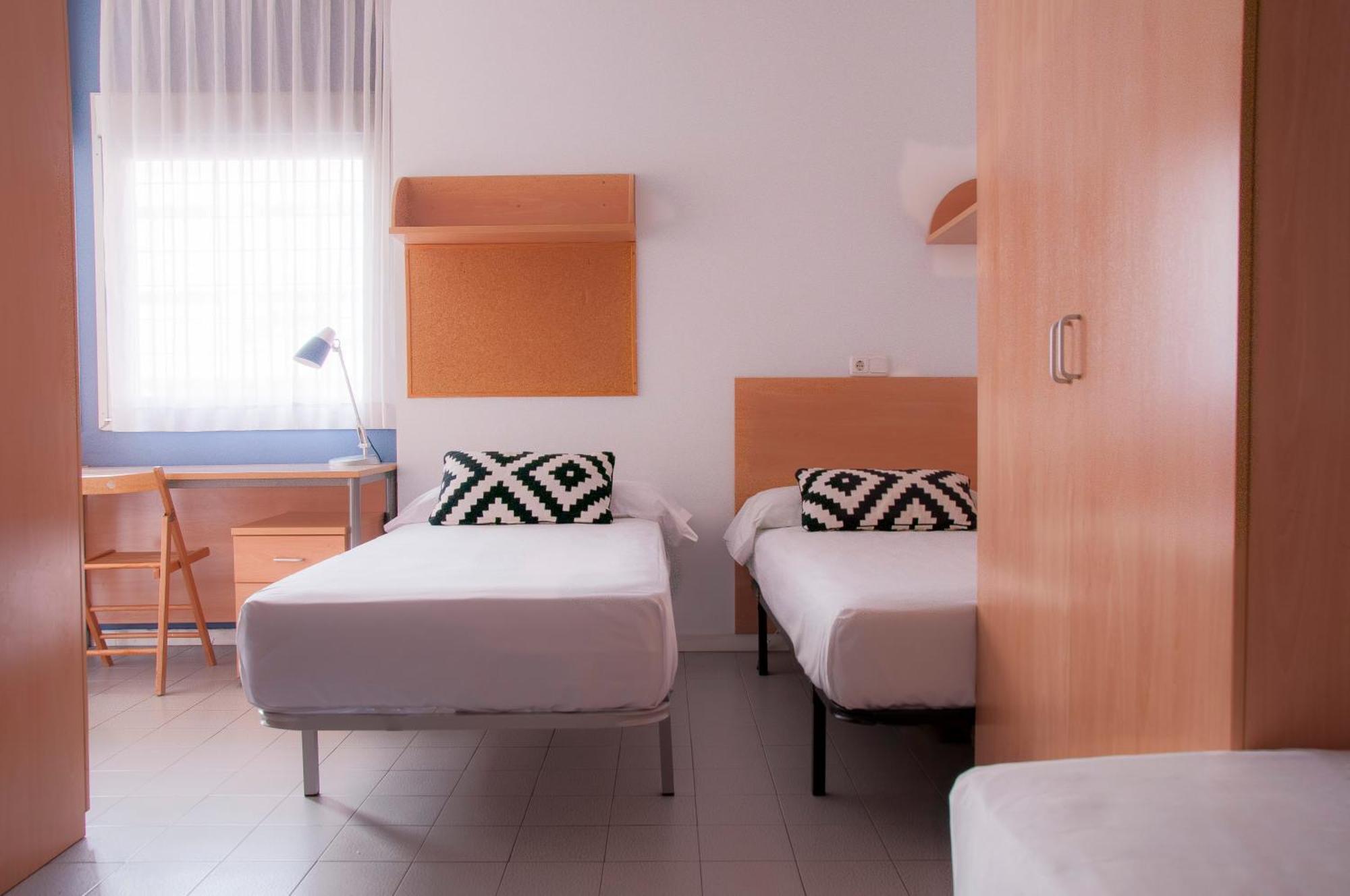 Residencia Resa Tomas Alfaro Fournier Daire Vitoria-Gasteiz Dış mekan fotoğraf